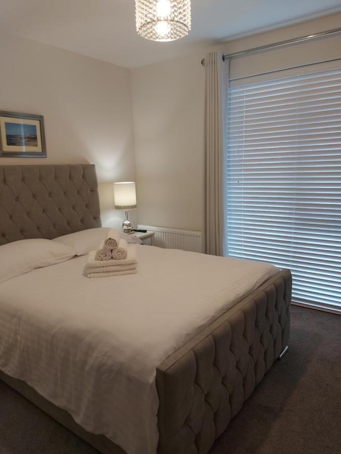 Bed and Breakfast Ayala Портстьюарт Екстер'єр фото